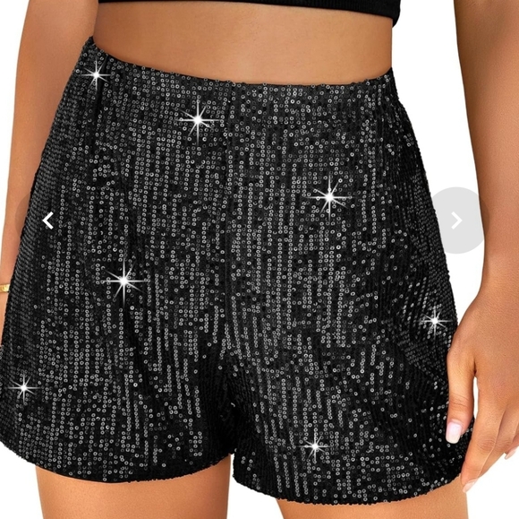 luvamia Sequin Shorts size small - Picture 3 of 4